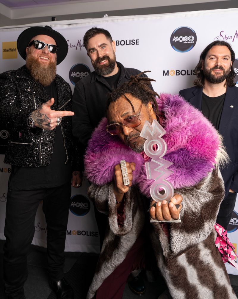 SKINDRED DROP NEW VIDEO AND WIN MOBO AWARD!